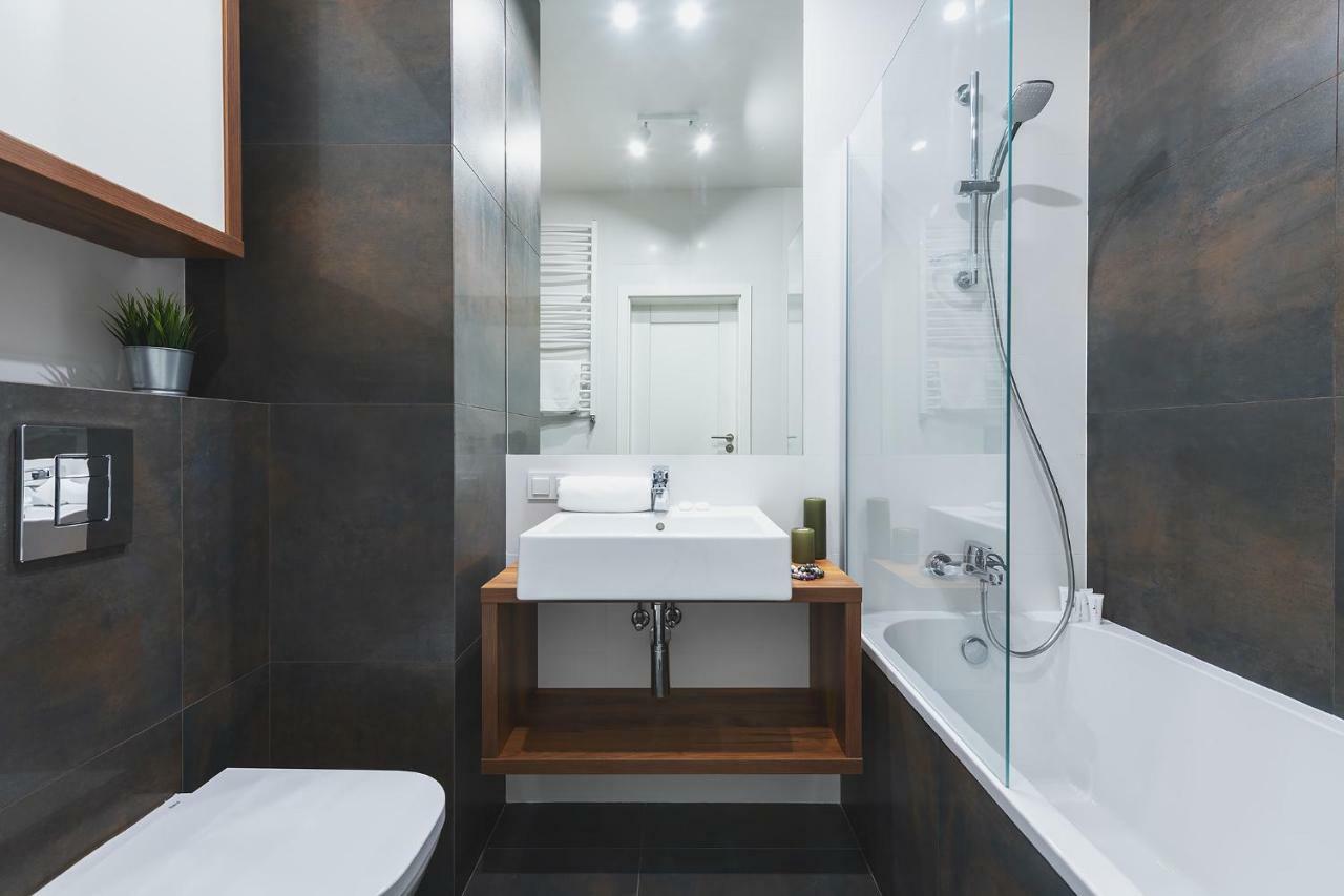 Okecie Airport Studio Bakalarska 2 P&O Serviced Apartments Warsaw Luaran gambar