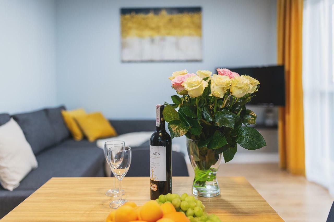 Okecie Airport Studio Bakalarska 2 P&O Serviced Apartments Warsaw Luaran gambar