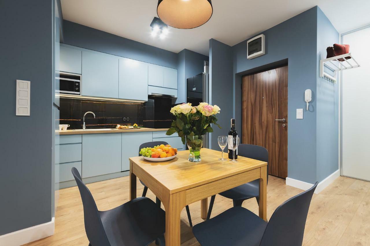 Okecie Airport Studio Bakalarska 2 P&O Serviced Apartments Warsaw Luaran gambar