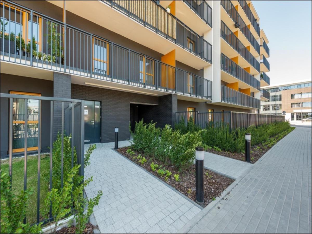 Okecie Airport Studio Bakalarska 2 P&O Serviced Apartments Warsaw Luaran gambar